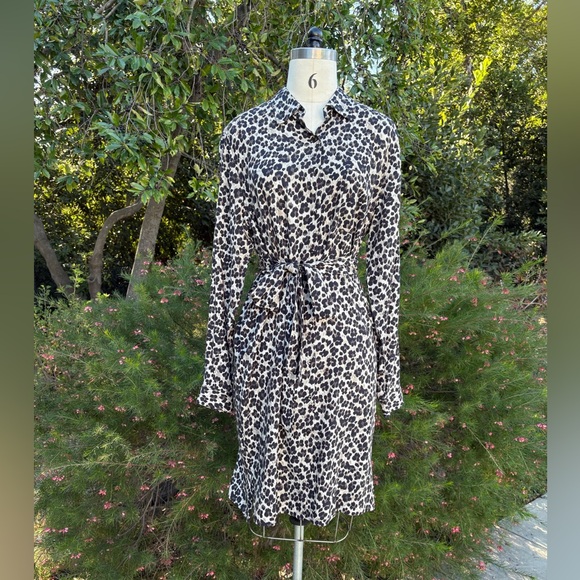 Dresses & Skirts - 0039 Italy silk shirtdress with optional fabric belt - size XL